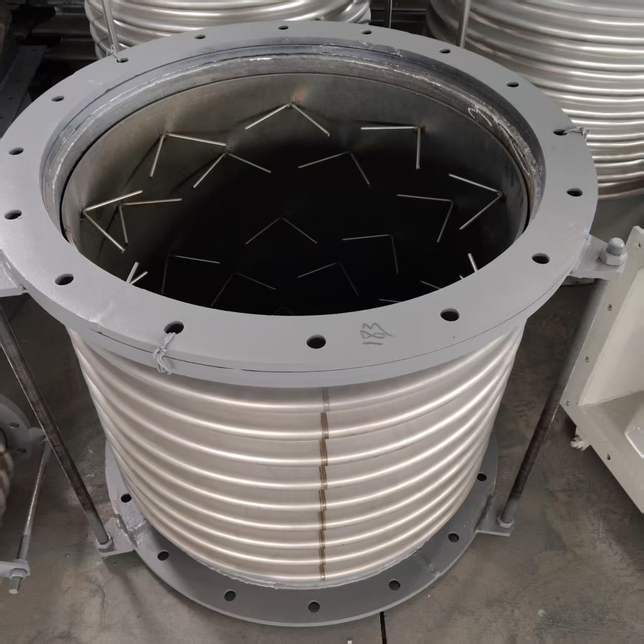 轴向浇筑波纹伸缩节-高温轴向波纹补偿器-内压靶钉管道膨胀节